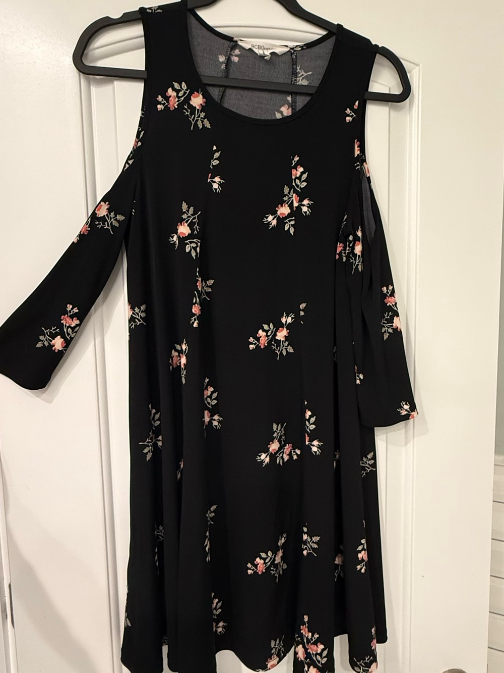 BCBG GENERATION Women's Black Cold-Shoulder Floral Dress - Pink Floral Print